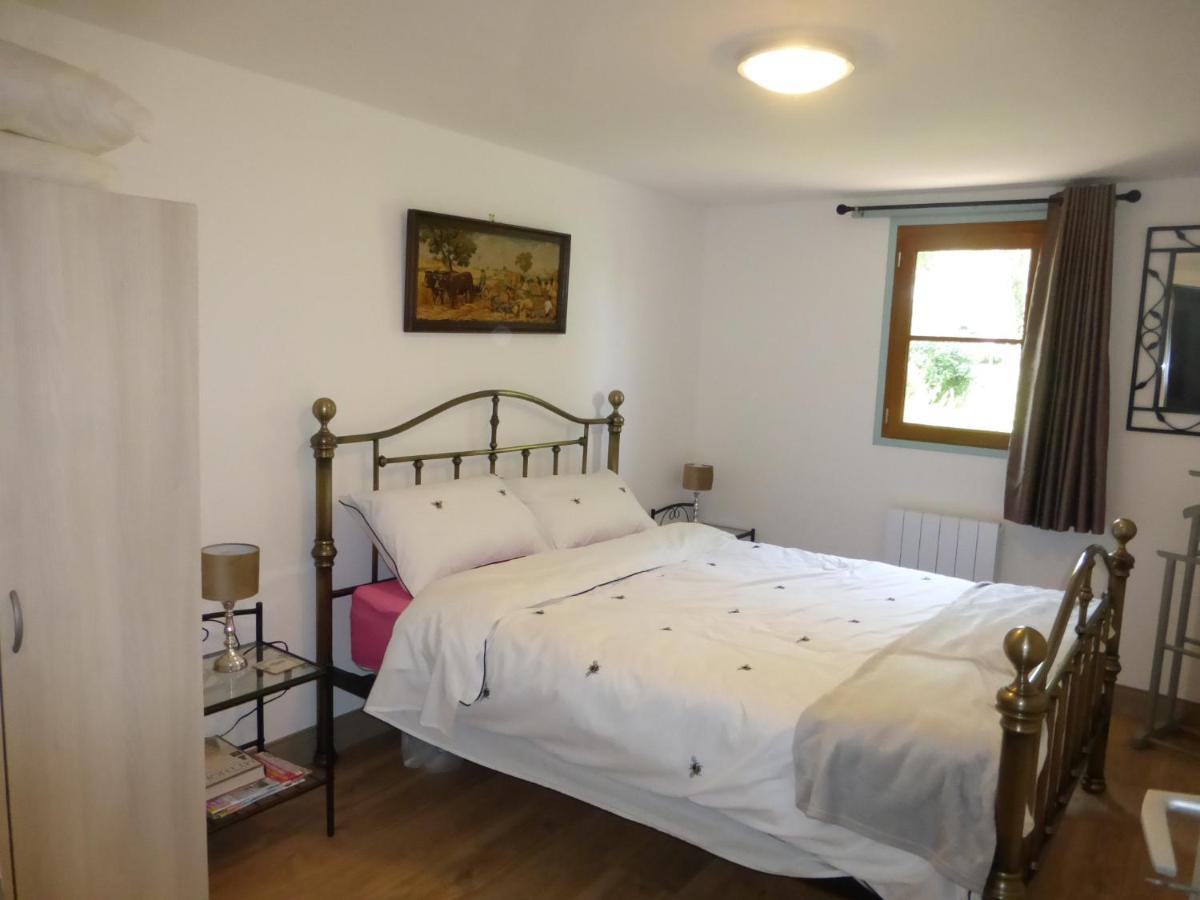 Chez Kate Bed & Breakfast Charroux  Bagian luar foto